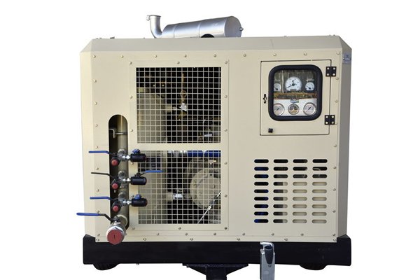 Doosan air Compressor, Model P600